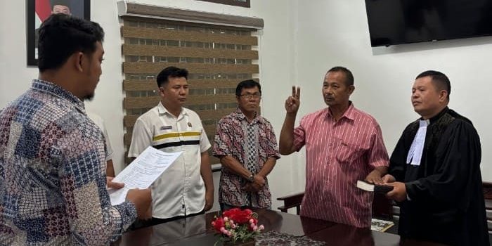 Kantah Nias Selatan Ambil Sumpah Pernyataan Kehilangan Sertipikat Tanah Terhadap Saroziduhu Zamili