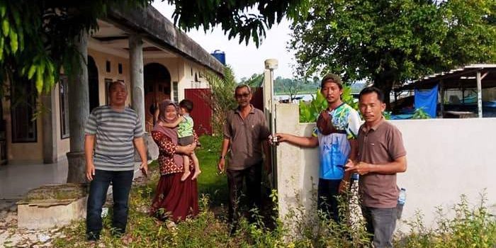 Petugas Kantah Nias Selatan Ukur Tanah di Desa Simaluaya
