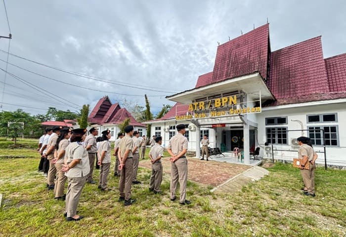 Pesan Tegas Kepala Kantah Nias Selatan di Apel Pagi Jaga Integritas dan Etika Kerja