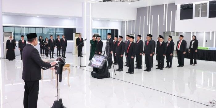 Menteri Nusron Wahid Lantik 130 Pejabat: Berikan Pelayanan Terbaik Bagi Masyarakat