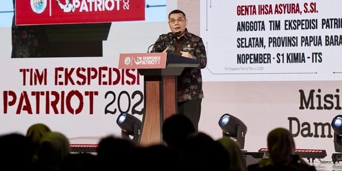 Lepas Tim Ekspedisi Patriot 2026, Wamen Ossy Minta Dukung Penyelesaian Masalah Tanah Transmigrasi
